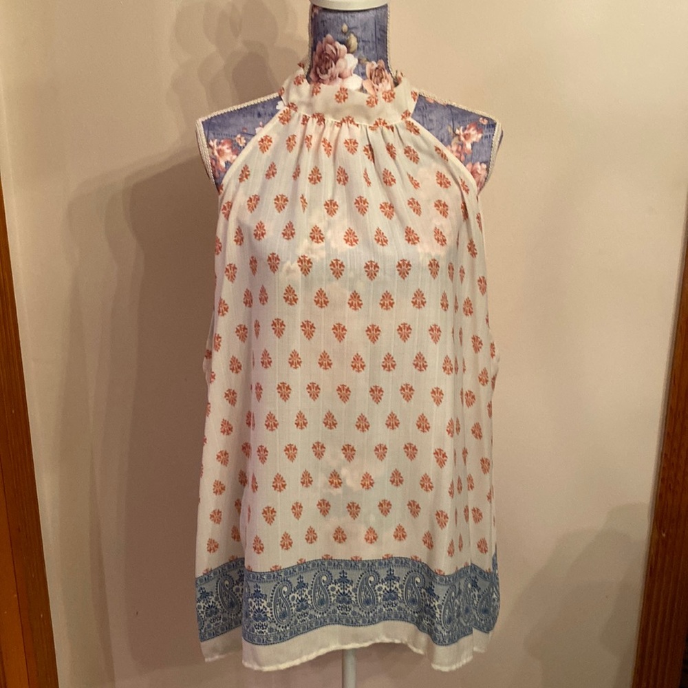 Sugarfoot top with tie back collar. size 3X